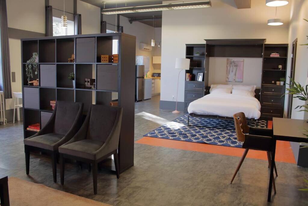 Suite #B, Industrial Styling, Ac ฮาลิแฟกซ์ ภายนอก รูปภาพ